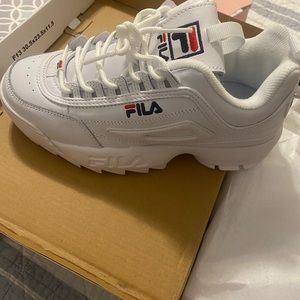 Fila size 6 white